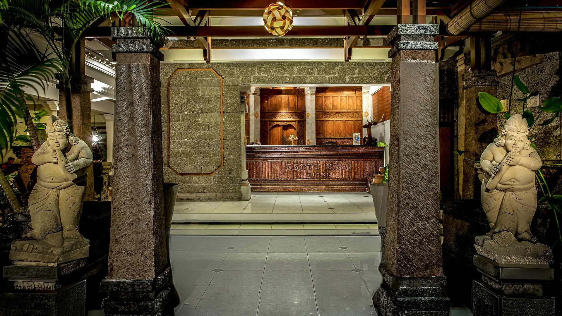 Hotel Reddoorz @ Legian Street 3 Kuta Lombok 2*,